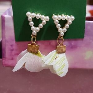 White and green tassel earrings. Nwt hand made